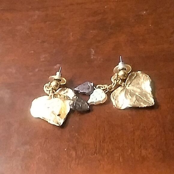Leaf Earrings   - Picture 1 of 3